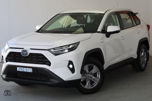 2024 Toyota RAV4 GX in White