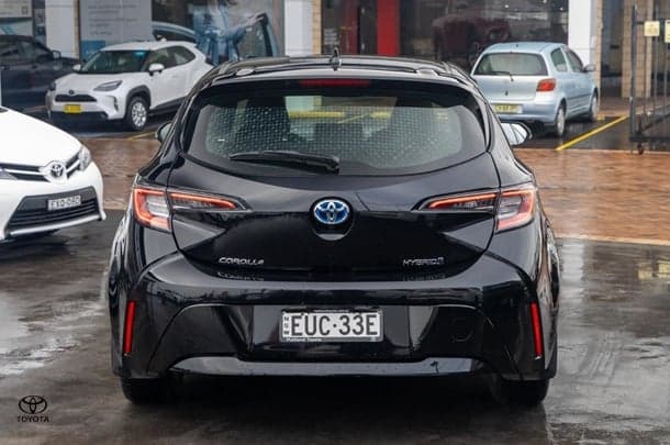 2022 Toyota Corolla Ascent Sport Hybrid in Black