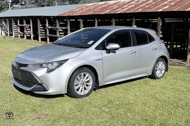 2023 Toyota Corolla Ascent Sport Hybrid in Silver