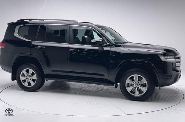 2024 Toyota Landcruiser VX in Black