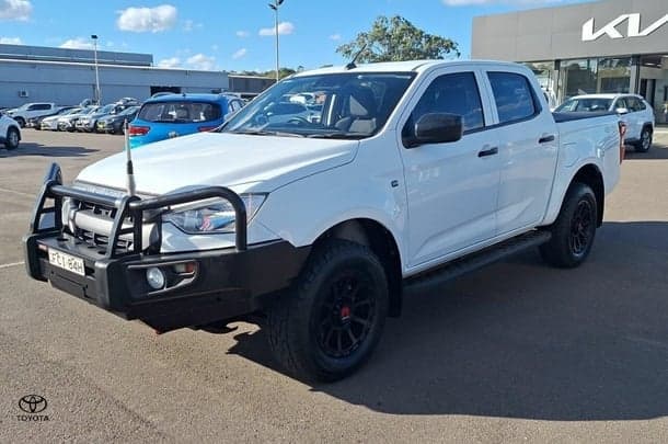 2021 Isuzu D-MAX SX in White