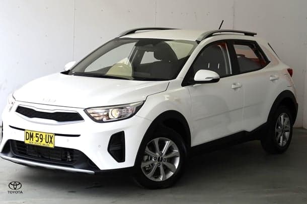 2024 Kia Stonic S in White