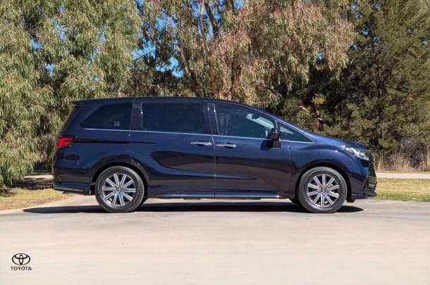 2021 Honda Odyssey Vi LX7 in Black