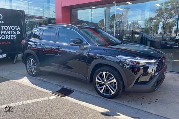 2025 Toyota Corolla Cross Atmos in Black