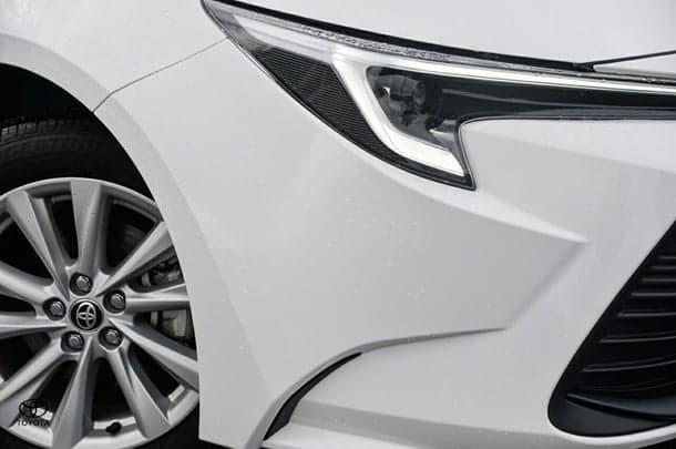 2025 Toyota Camry Ascent in Silver
