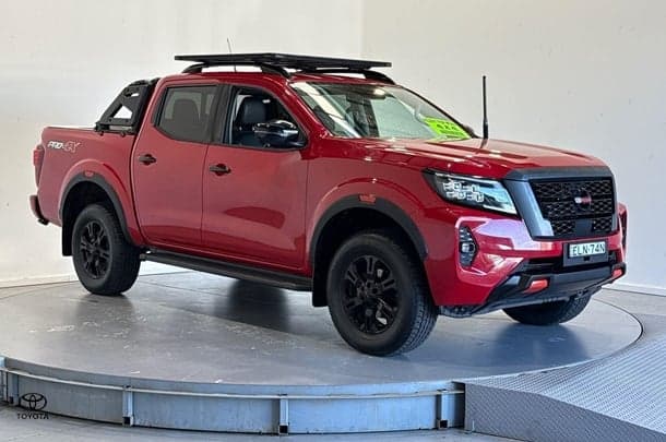 2021 Nissan Navara PRO-4X in Red