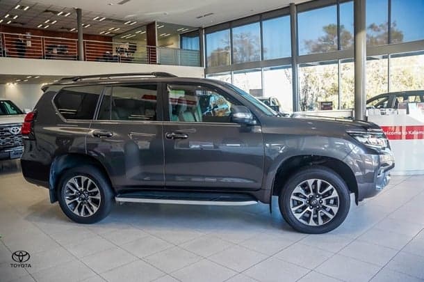 2021 Toyota Landcruiser Prado VX in Grey