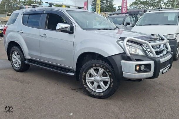 2016 Isuzu MU-X LS-U in Silver