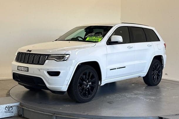 2018 Jeep Grand Cherokee Laredo in White