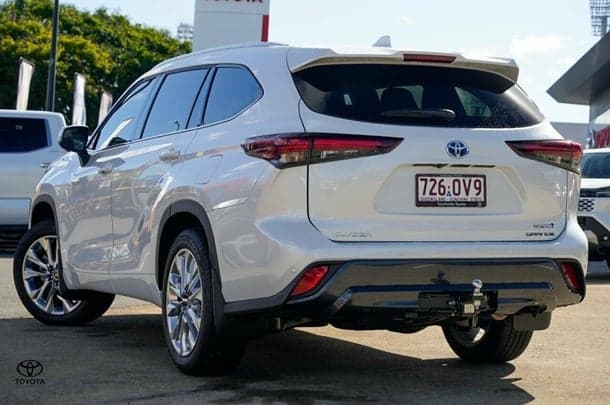 2024 Toyota Kluger AWD GRANDE in White