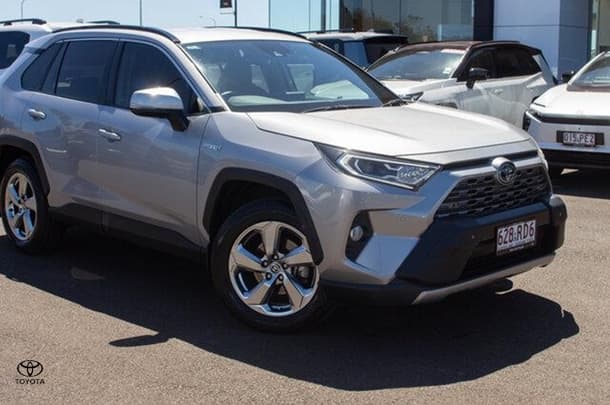 2021 Toyota RAV4 GX in Silver