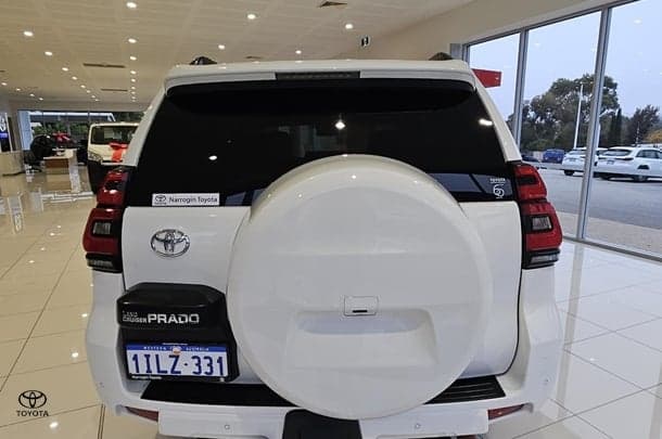 2023 Toyota Landcruiser Prado GXL in White