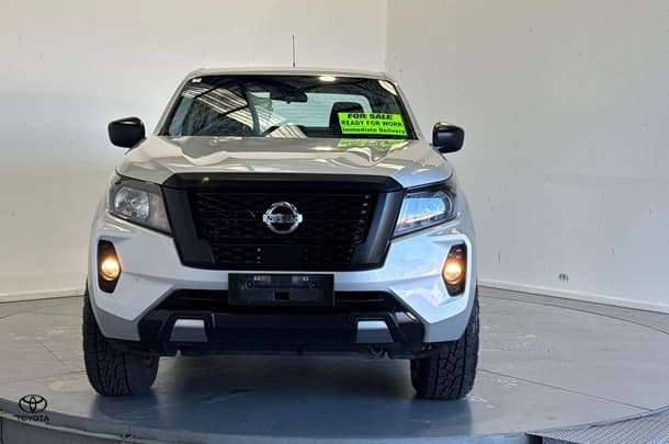 2022 Nissan Navara SL in Other