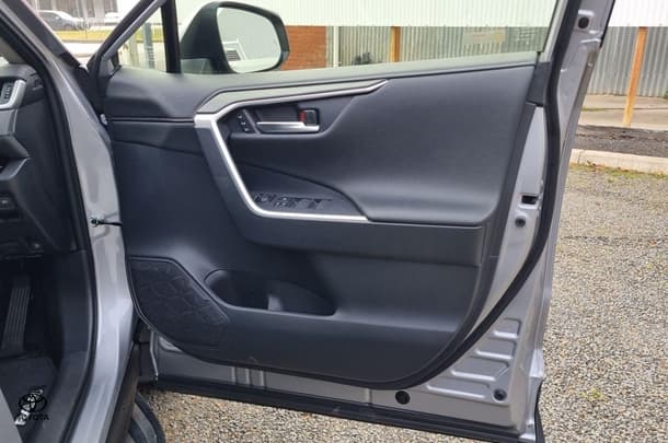 2024 Toyota RAV4 Cruiser in Silver
