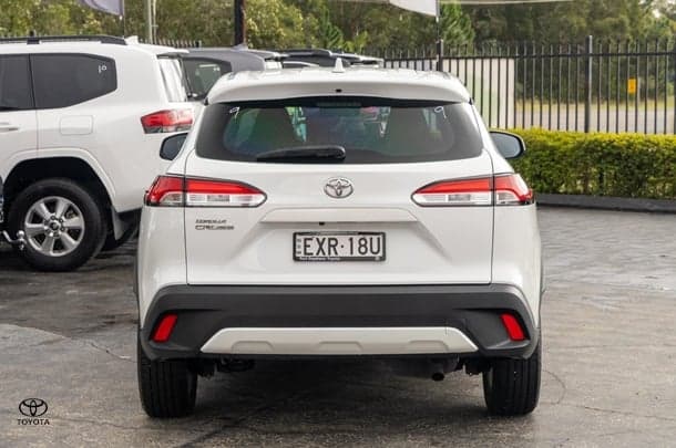 2023 Toyota Corolla Cross GX in White