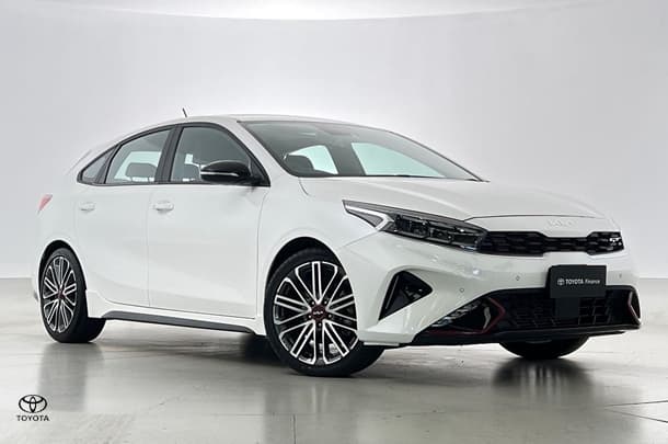 2022 Kia Cerato GT in White