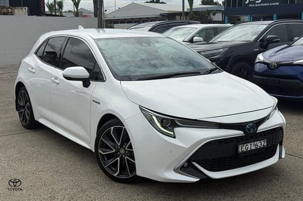 2019 Toyota Corolla ZR in White