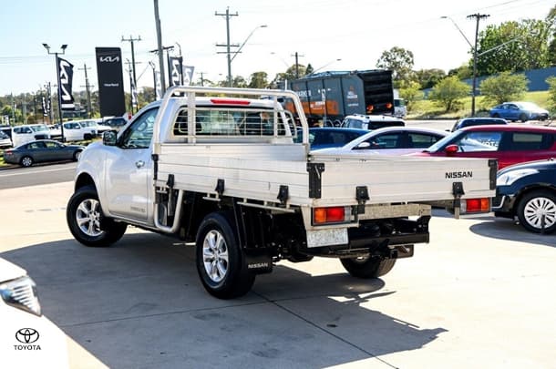 2017 Nissan Navara RX in Other