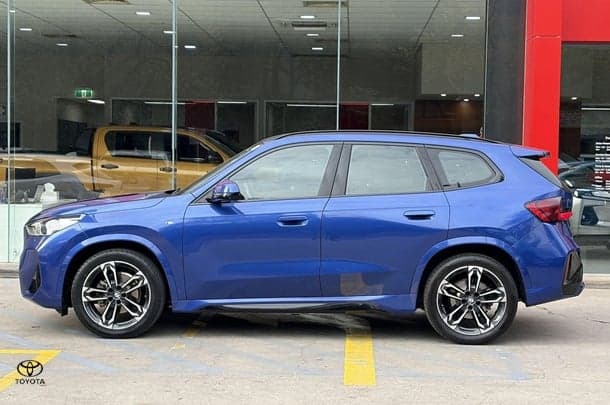2023 BMW X1 xDrive20i M Sport in Blue