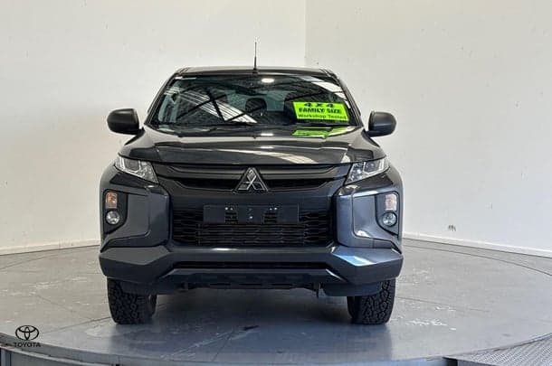 2021 Mitsubishi Triton GLX+ in Grey