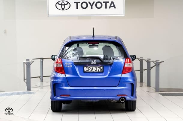 2014 Honda Jazz Vibe-S in Blue