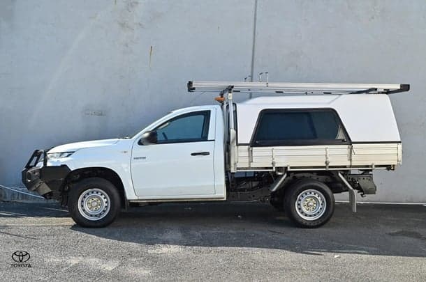 2019 Mitsubishi Triton GLX in White