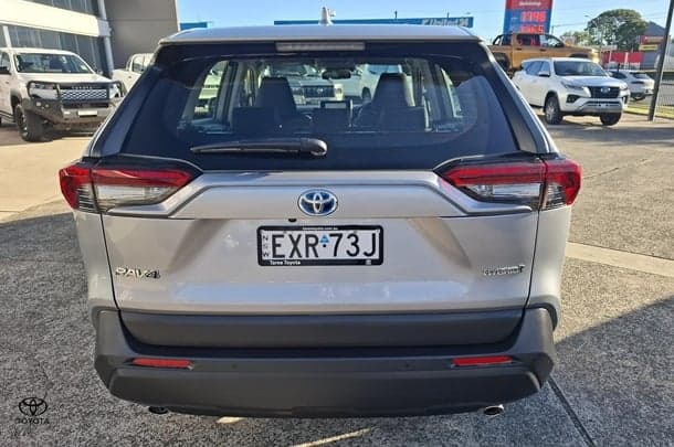 2023 Toyota RAV4 GX AWD in Silver
