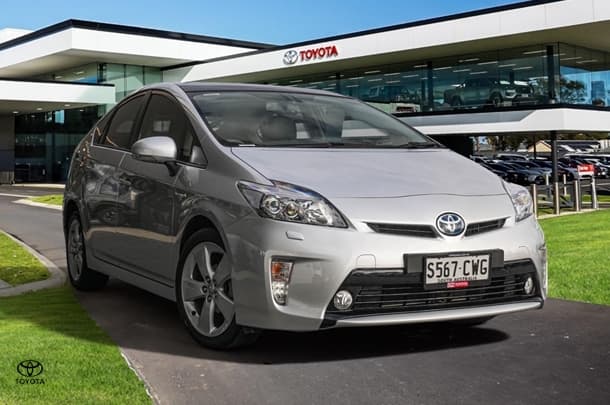 2014 Toyota Prius i-Tech in Silver