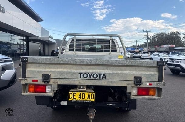 2022 Toyota Hilux SR in White