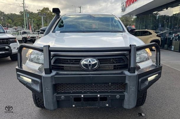 2022 Toyota Hilux SR in White