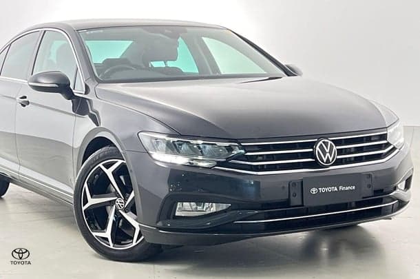 2022 Volkswagen Passat 140TSI Business in Grey