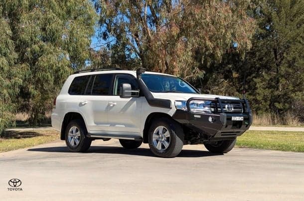 2019 Toyota Landcruiser GXL in White