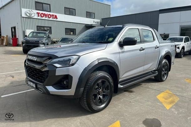 2025 Isuzu D-MAX X-TERRAIN in Silver