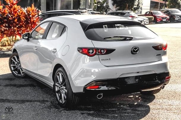2025 Mazda 3 G20 Evolve in White