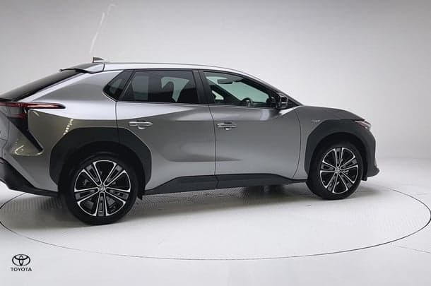 2023 Toyota bZ4X Standard 2WD in Silver