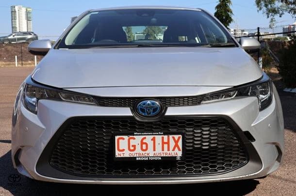 2022 Toyota Corolla Ascent Sport Hybrid in Silver