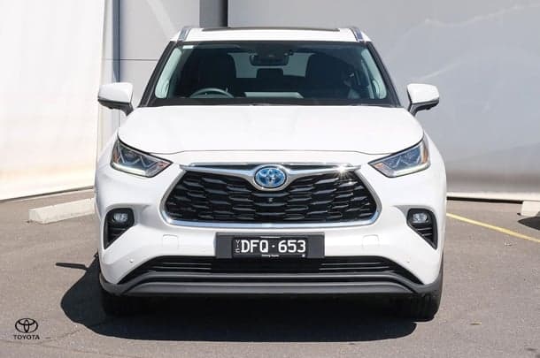 2024 Toyota Kluger Grande in White