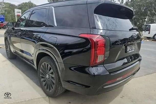 2025 Hyundai Palisade Calligraphy Black Ink in Black