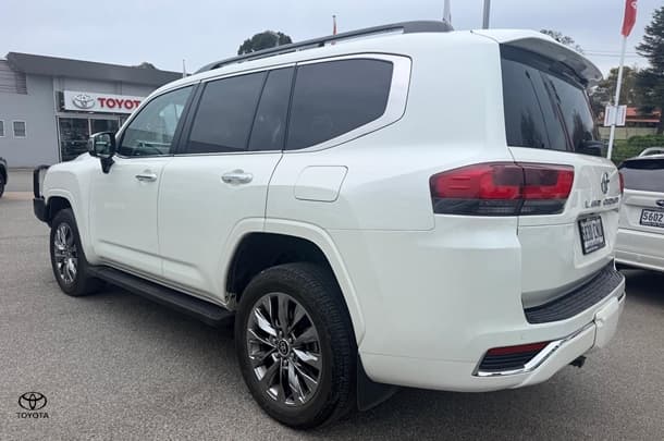 2022 Toyota Landcruiser Sahara ZX in White