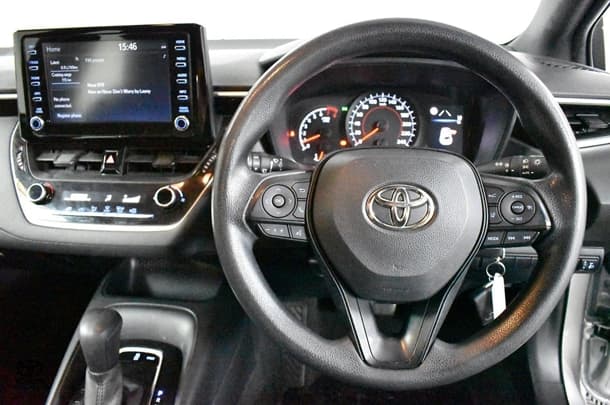 2018 Toyota Corolla Ascent Sport in Silver