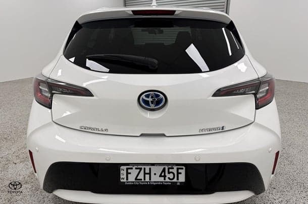 2019 Toyota Corolla Ascent Sport Hybrid in White