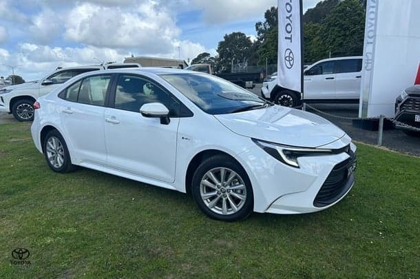 2026 Toyota Corolla Ascent Sport Hybrid in White
