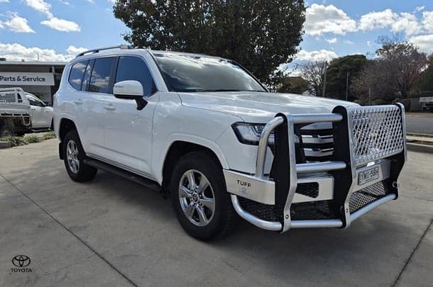 2023 Toyota Landcruiser VX in White