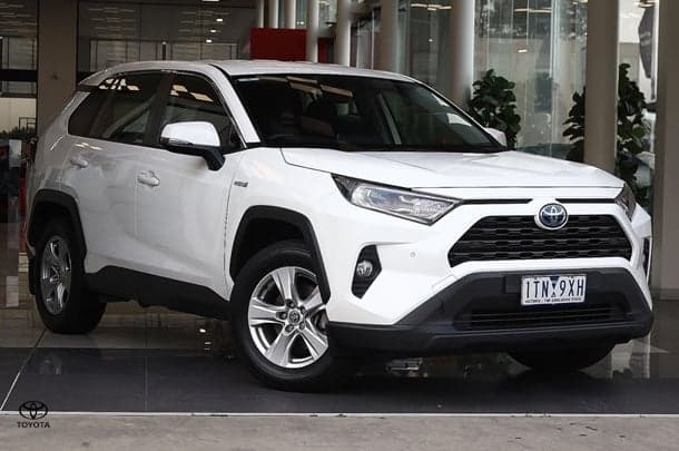 2021 Toyota RAV4 GX-2WD in White