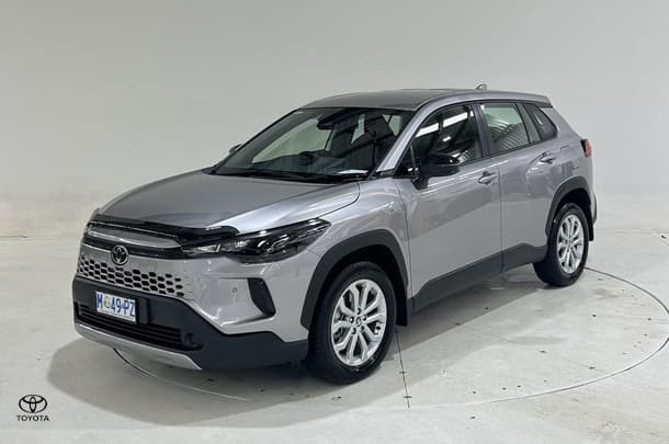 2025 Toyota Corolla Cross GX in Silver