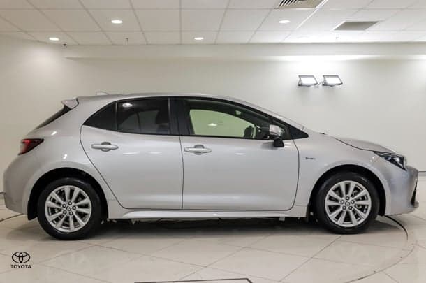 2025 Toyota Corolla SX in Silver