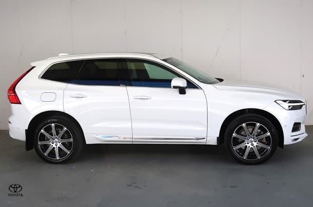 2020 Volvo XC60 D4 Inscription in White