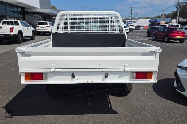 2020 Toyota Hilux SR in White