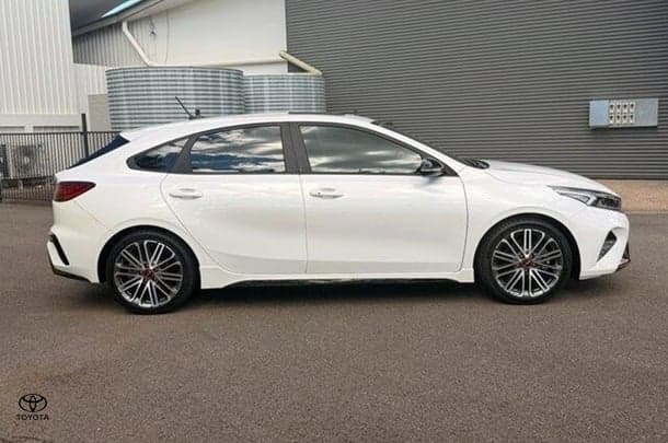 2022 Kia Cerato GT in White