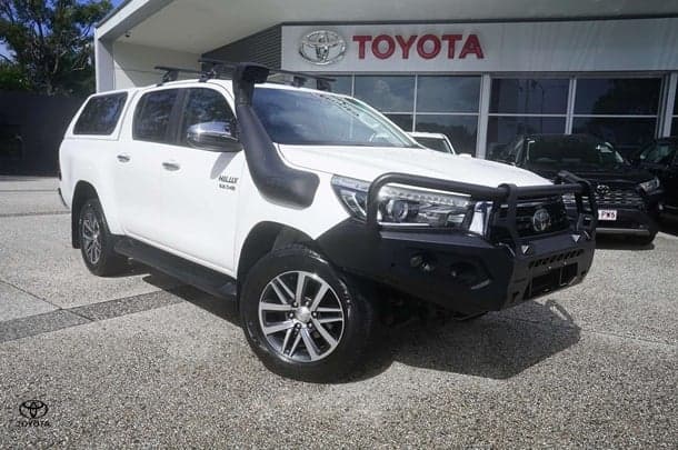 2019 Toyota Hilux SR5 in White